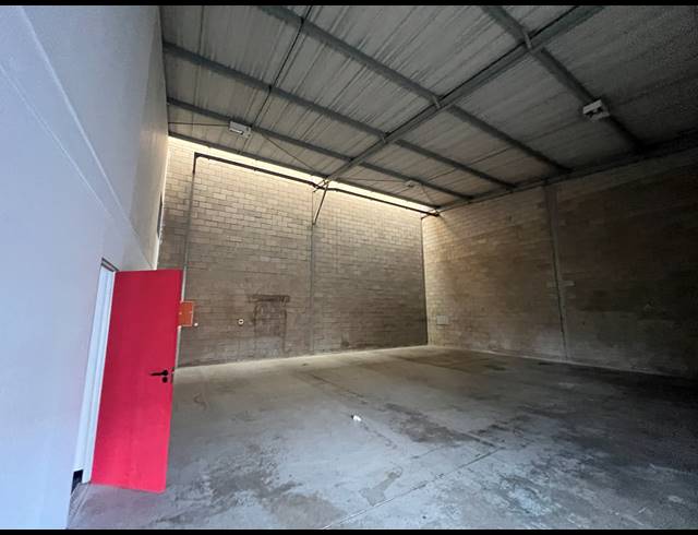 314M² WAREHOUSE TO LET IN KYA SANDS